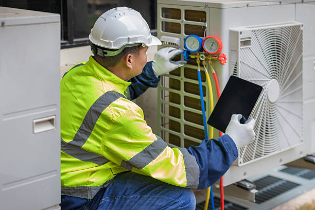 Professional Ac Installation technician working in Freeport, PA